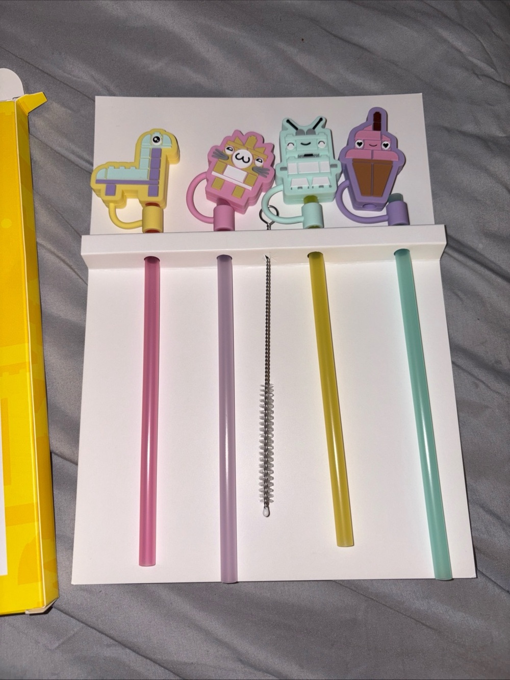 LEGO Straw Topper Set - Picture 2 of 2